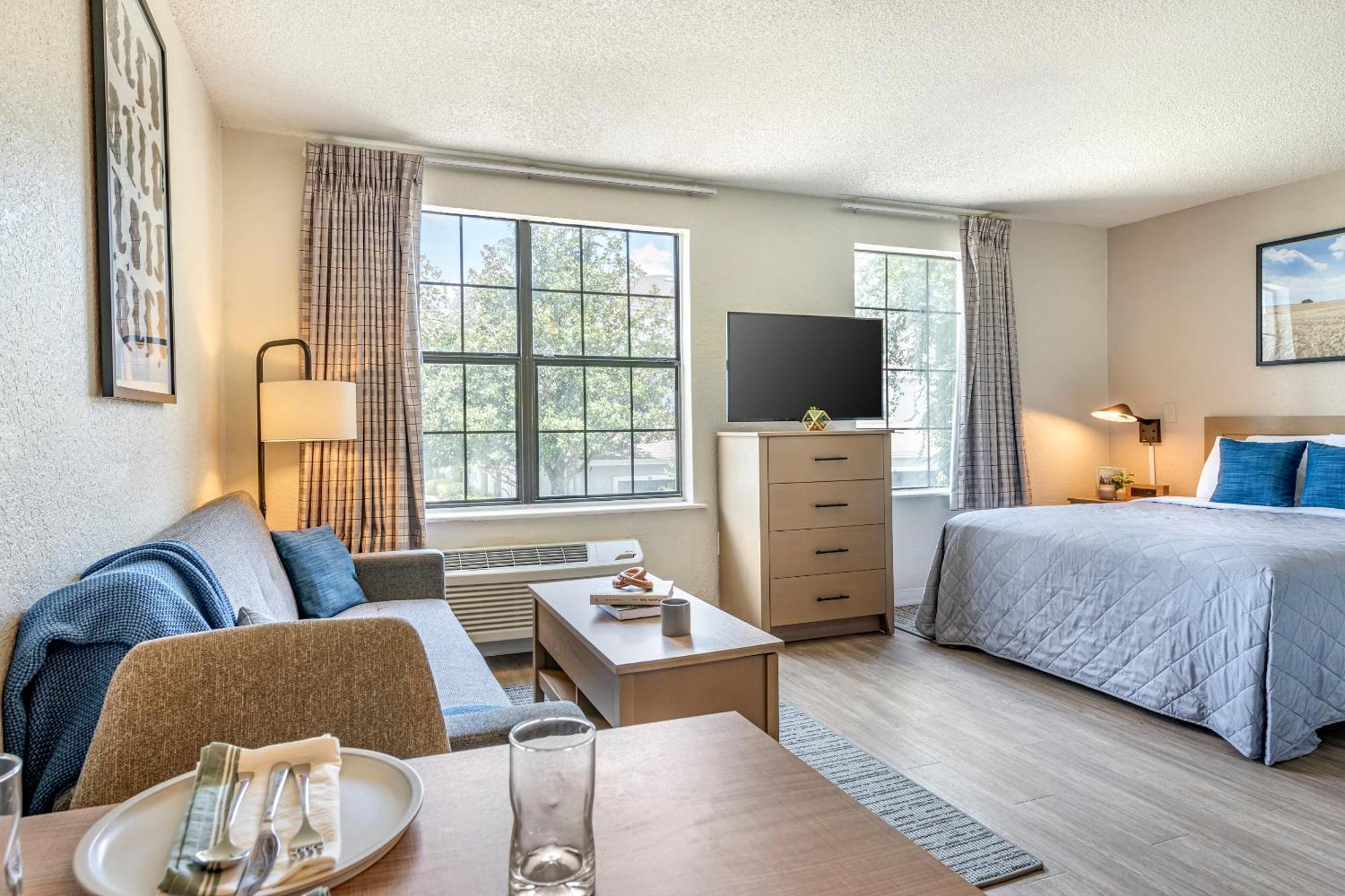 Intown Suites Extended Stay Greensboro Nc - Airport Extérieur photo