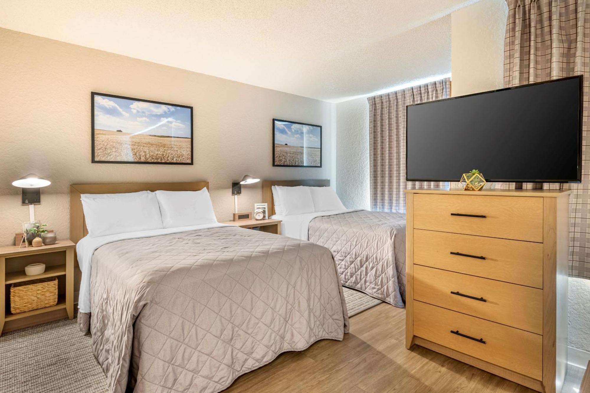 Intown Suites Extended Stay Greensboro Nc - Airport Extérieur photo